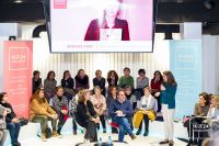 ANGELES CASO | Quiero escribirte esta noche una carta de amor